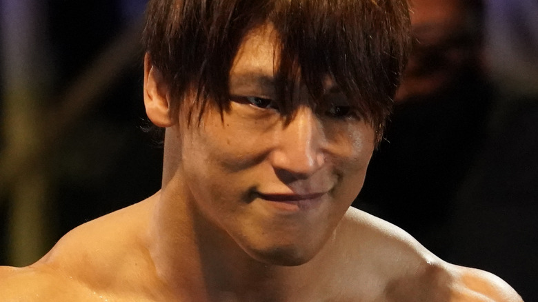 Kota Ibushi smirking