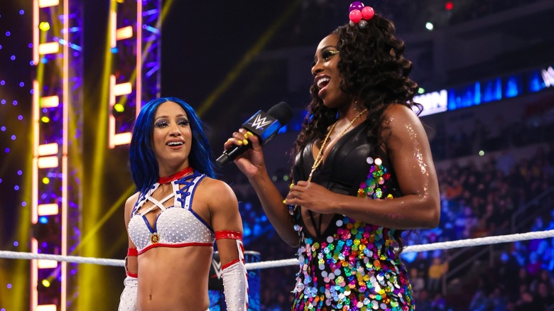 SmackDown 2-25-2022 Sasha Banks and Naomi