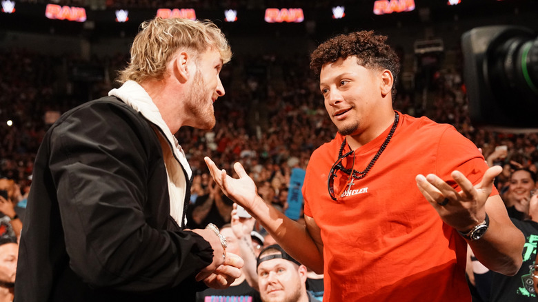 Patrick Mahomes and Logan Paul discuss the decision to turn Mahomes heel