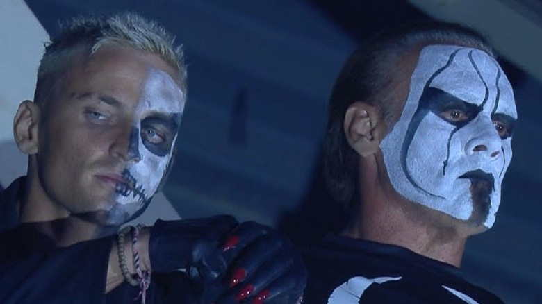 Sting and Darby Allin hangin' in the rafters