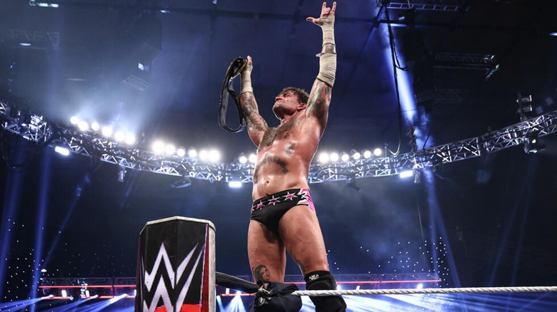 CM Punk wins Undisputed WWE Title on 