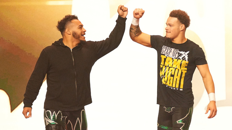 Dante Martin makes an entrance with his brother Darius