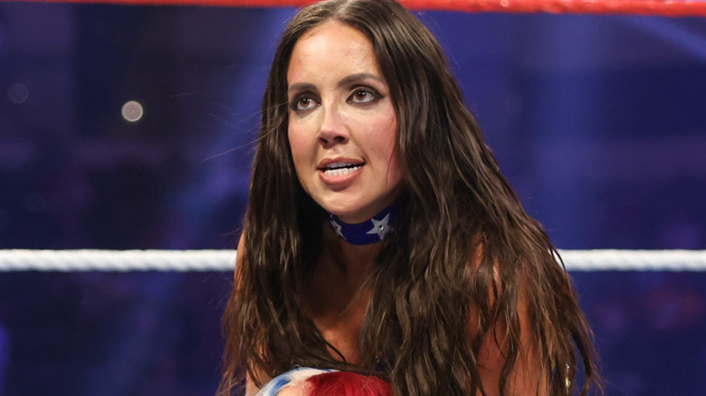 Chelsea green applying neck crank