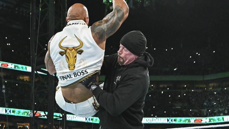 The Undertaker chokeslams The Rock at WWE WrestleMania 40