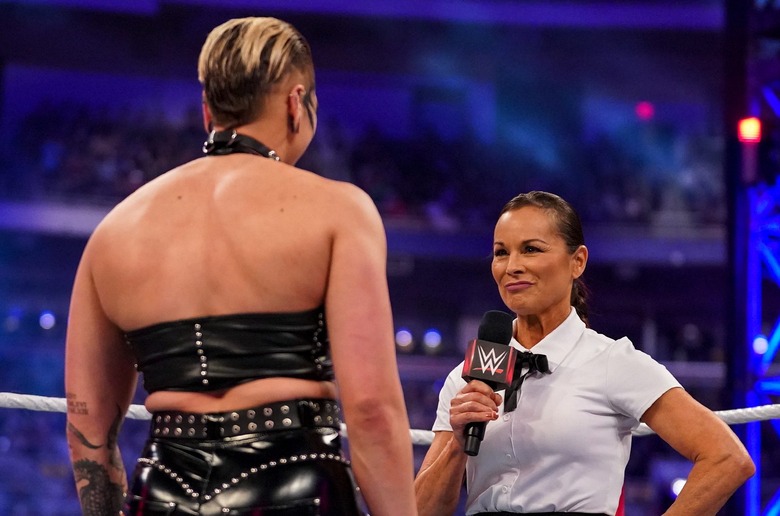 Bayley On Wwe Hall Of Famer Ivory Criticizing Rhea Ripley