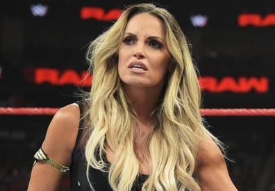 Becky Lynch not coming to RAW per Twitter; Trish Stratus