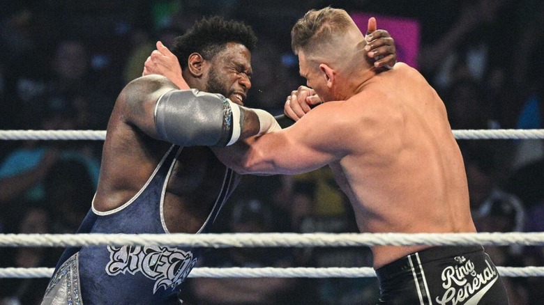 Royce Keys locks up with GUNTHER to start out their number one contender's match on "WWE SmackDown."