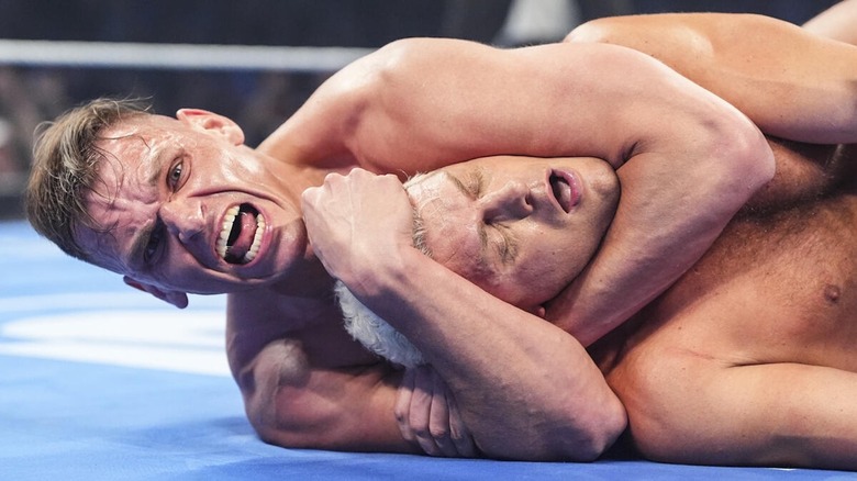 GUNTHER chokes out Cody Rhodes on "WWE SmackDown"