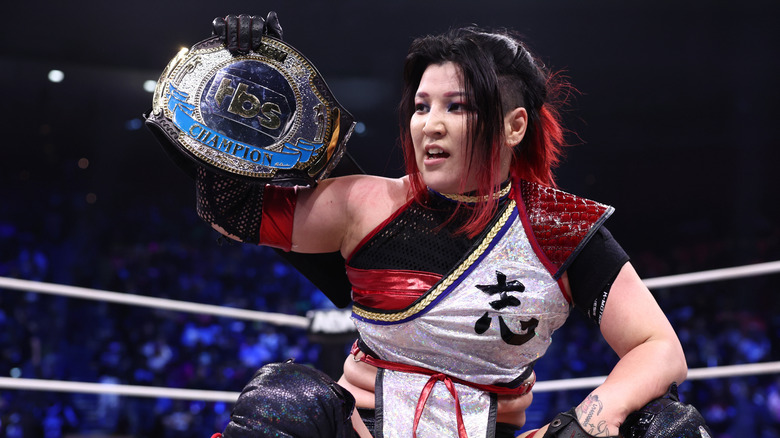 Hikaru Shida holds up the AEW TBS Championship after winning a Survival of the Fittest match on the July 1, 2026 edition of "AEW Dynamite."