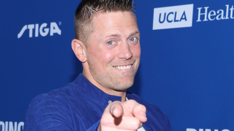 Mike Mizanin points