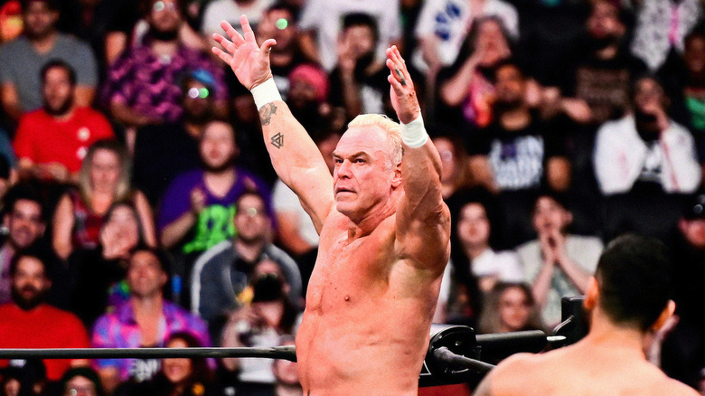 Billy Gunn raising his arms