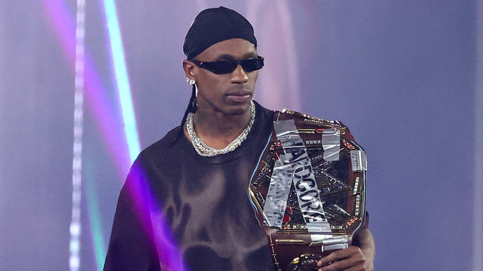 https://www.wrestlinginc.com/img/gallery/bishop-dyer-thought-there-was-a-reason-for-travis-scotts-gait-at-wwe-wrestlemania-41/l-intro-1745417266.jpg