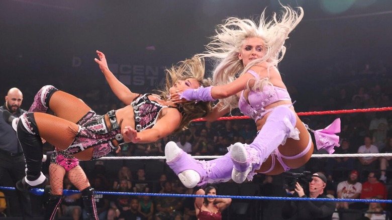 Blake Monroe wrestling Fallon Henley