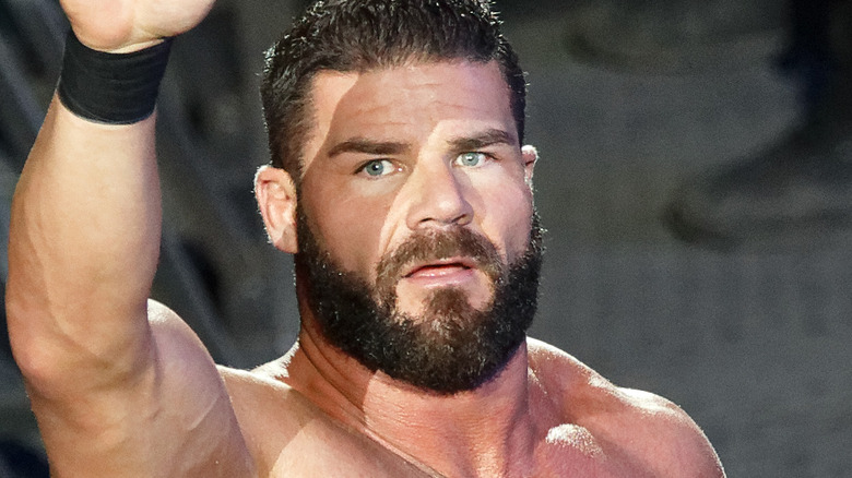 Bobby Roode raising his arm