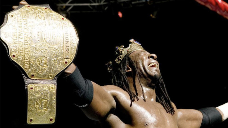 Booker T holding the World Heavyweight Championship