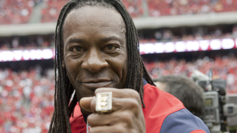 Booker T shows off a ring