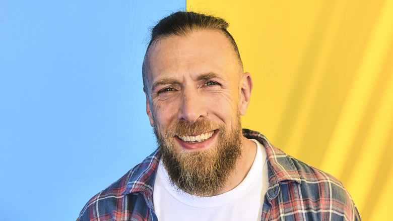 Bryan Danielson uśmiecha się