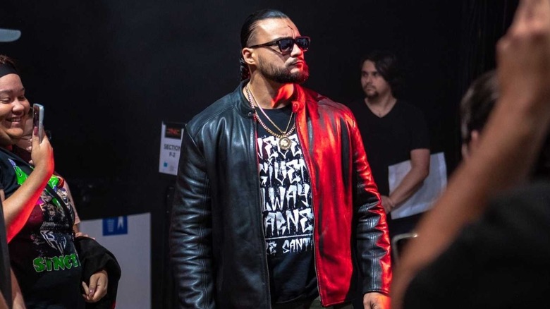 Mike Santana heads down to the ring to cut a promo on an episode of 