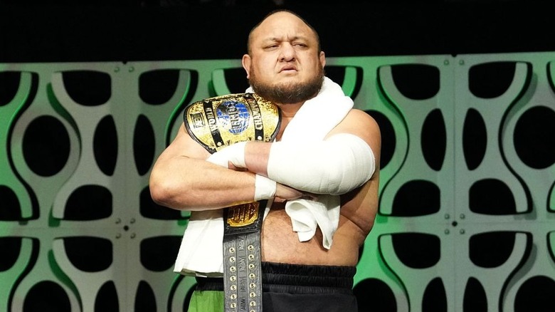 Samoa Joe posing