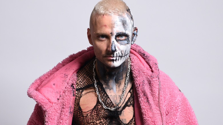 Darby Allin posing during the San DIego Comic Con, 2024