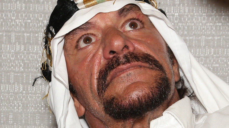 Sabu looking up