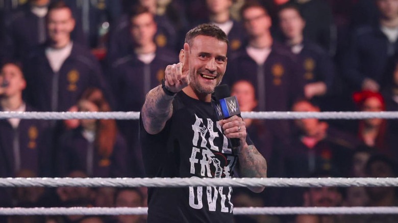 CM Punk Interacts With Fans On WWE SmackDown
