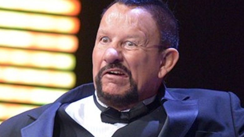 Bushwhacker Luke makes a face 