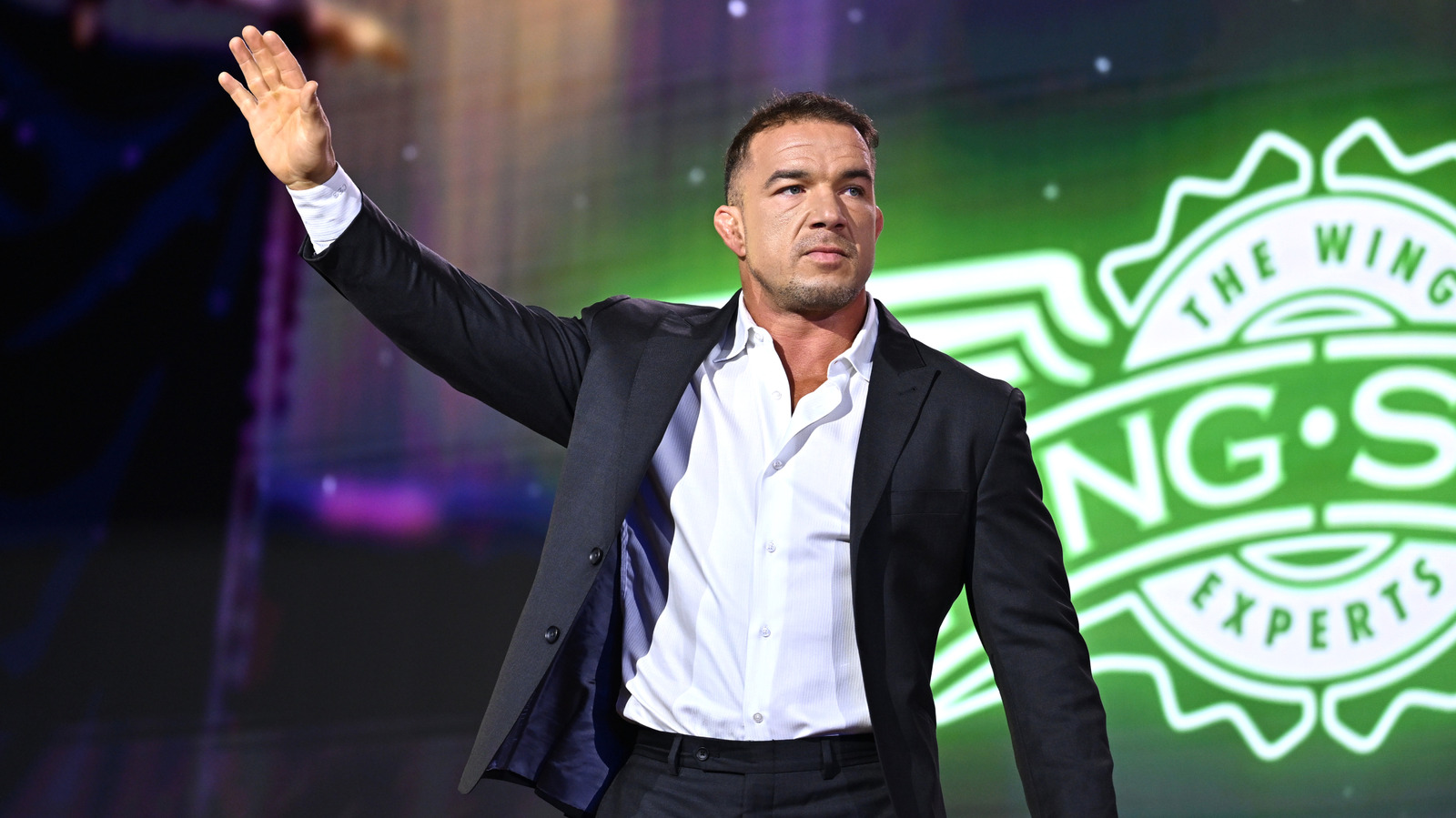 Chad Gable Promises To ‘Return The Favor’ To Mexican Fans With WWE Raw Title Defense