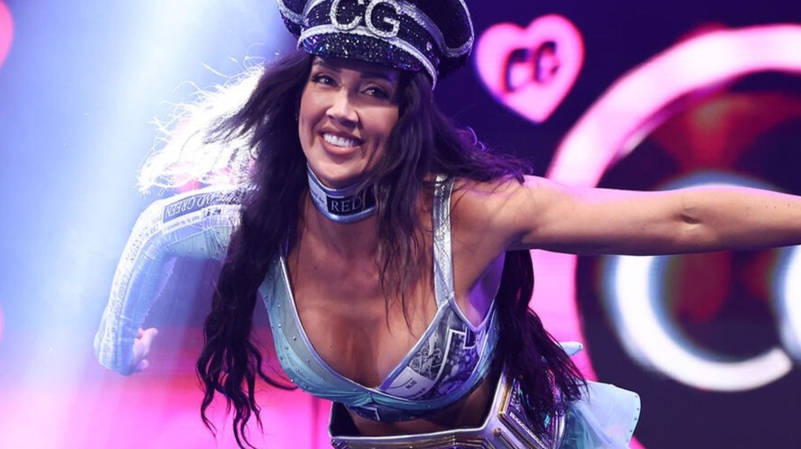 Chelsea Green Defeats Nikki Bella, Retains WWE Women's Title On SmackDown