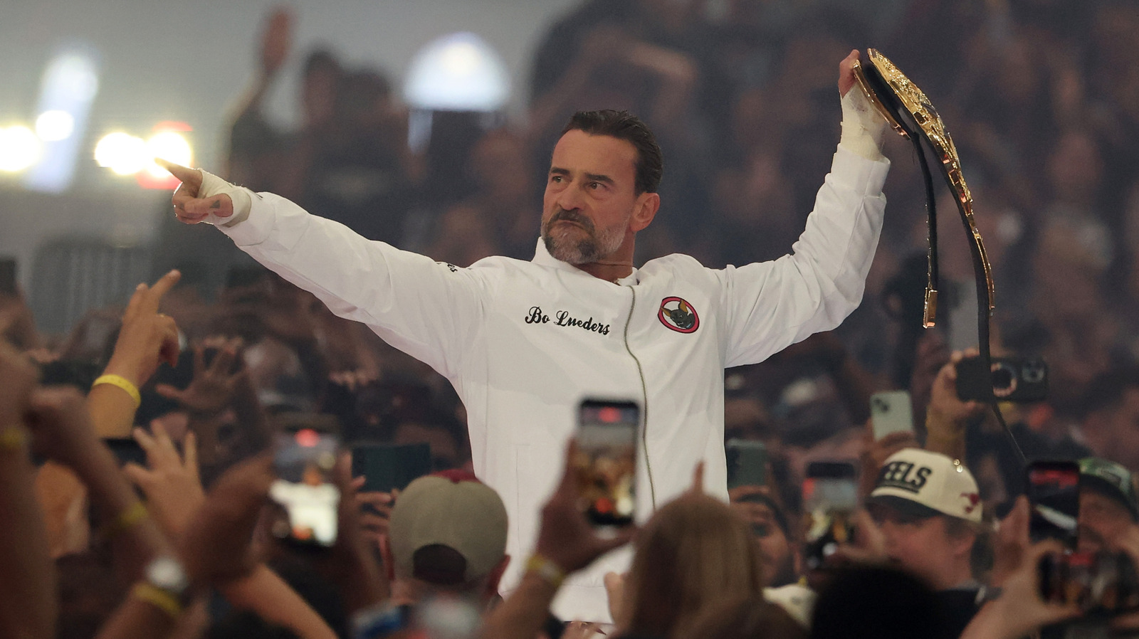 CM Punk Reportedly Faced No Disciplinary Action From WWE After Fan Confrontation