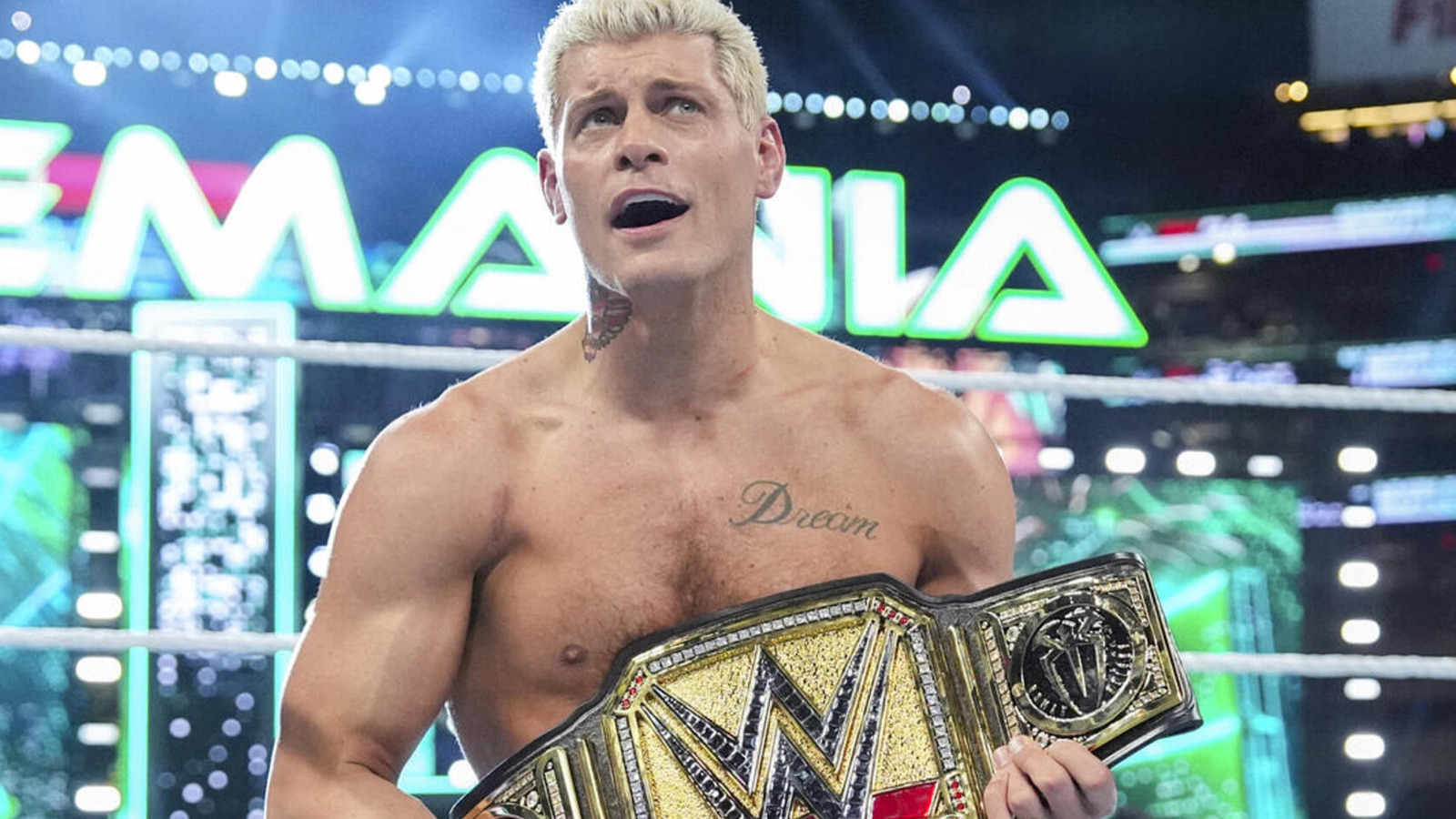 Cody Rhodes Makes AJ Styles Quit, Retains Undisputed WWE Title At Clash