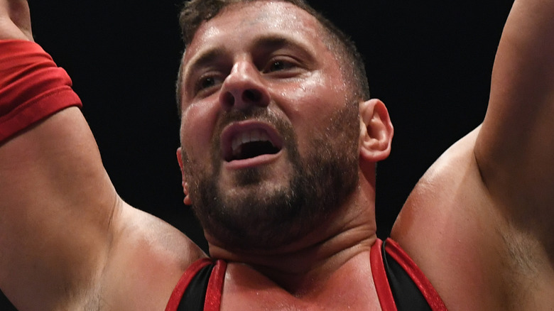 Colt Cabana raising arms