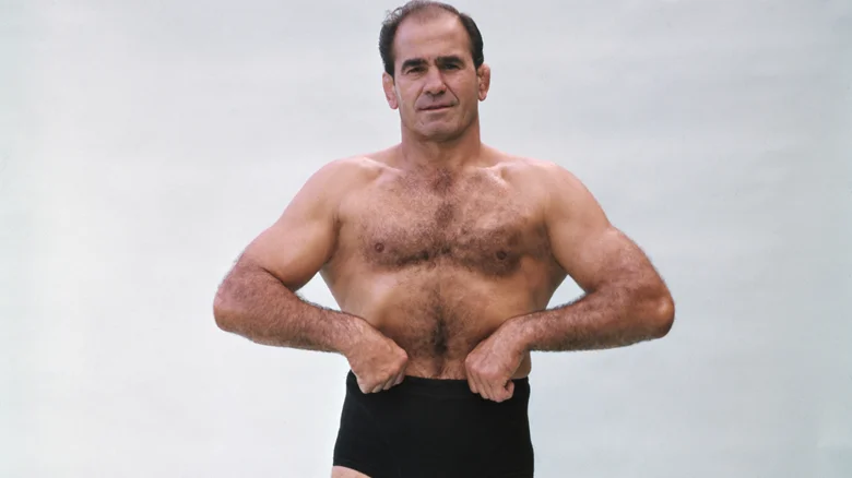 Natalya with Lou Thesz Award