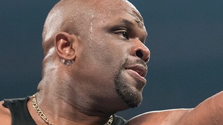 D'von Dudley pointing 