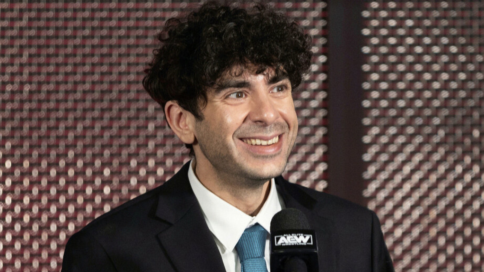 Dave Meltzer Analyzes Tony Khan's AEW Full Gear Signing Announcement