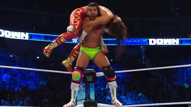 Santos Escobar vs Mustafa Ali on WWE Smackdown