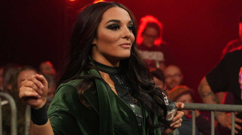 Deonna Purrazzo making her entrance