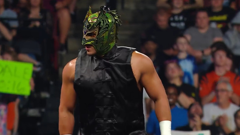 Dragon Lee returns during 