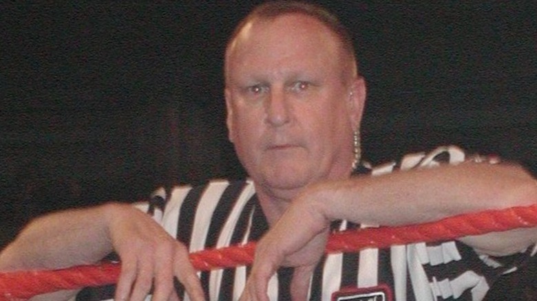 Earl Hebner