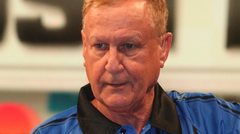 Earl Hebner