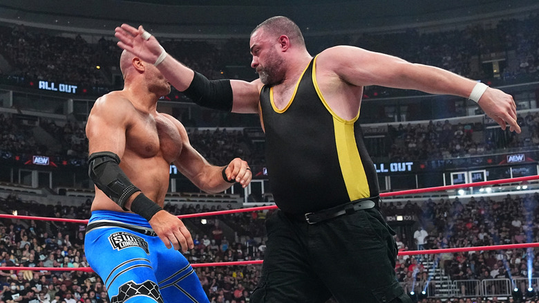 Eddie Kingston wallops Claudio Castagnoli with a backhand