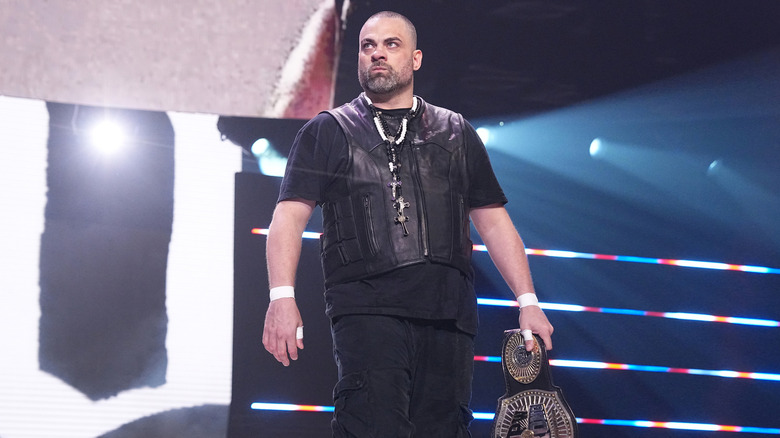 Eddie Kingston holding the NJPW Strong Openweight Championship