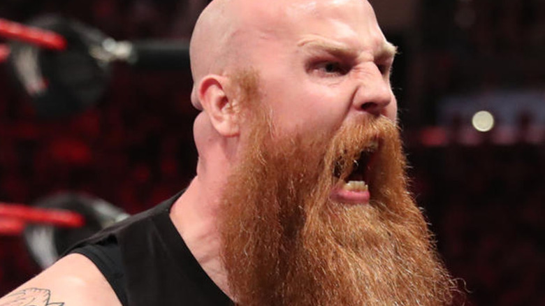 Erick Rowan shouting