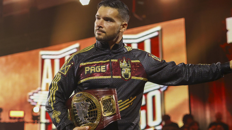 Ethan Page holdong the NXT North American Championship