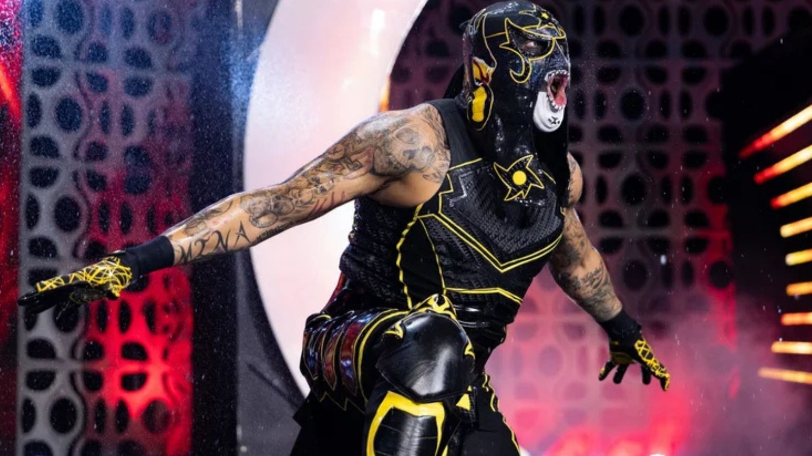 Ex-AEW Star Penta Defeats Chad Gable In WWE Raw Debut, Cuts Emotional ...
