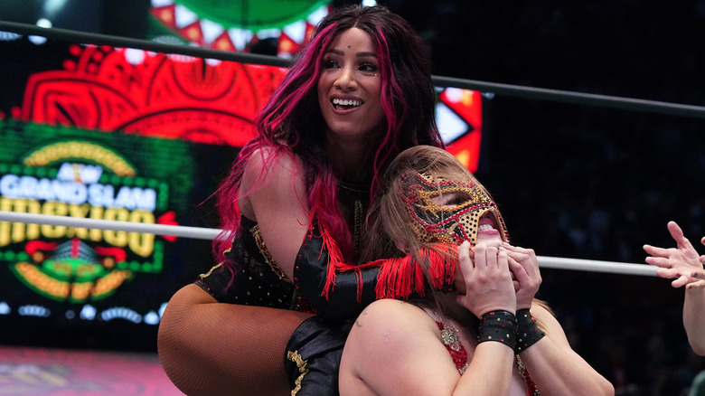 Mercedes Mone wrestling Zeuxis at AEW Grand Slam Mexico