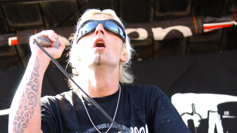 Neurotica's Kelly Schaefer performing at Ozzfest