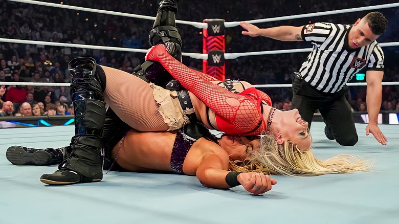 Liv Morgan pins Zoey Stark