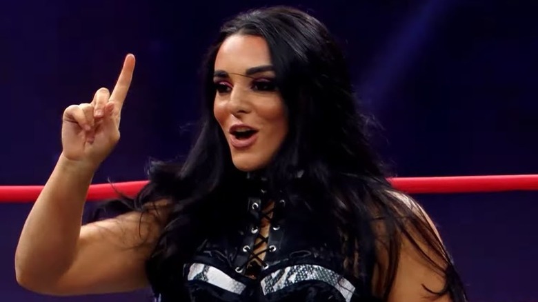 Deonna Purrazzo wagging her finger 