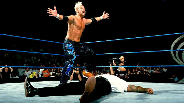 Scotty 2 Hotty prepares to deliver The Worm